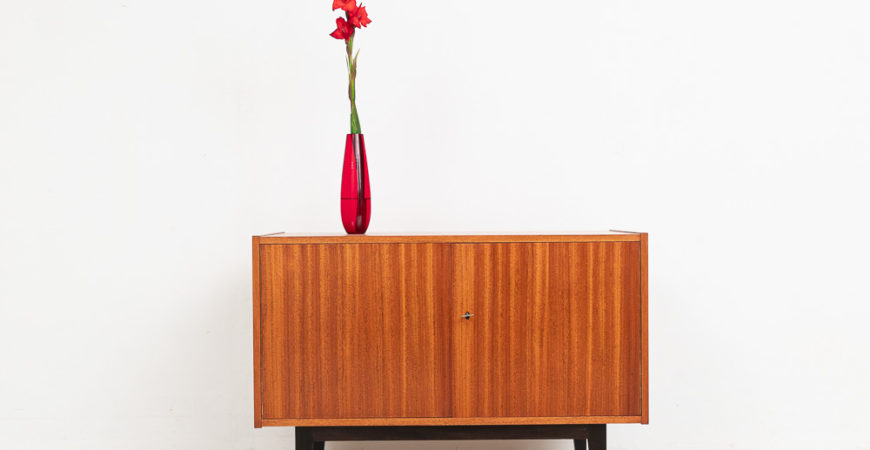 Kleines Teaksideboard, 60er