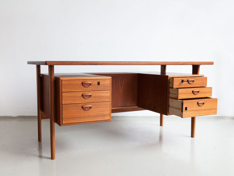 Schreibtisch FM 60 in Teak von Kai Kristianen › Magasin