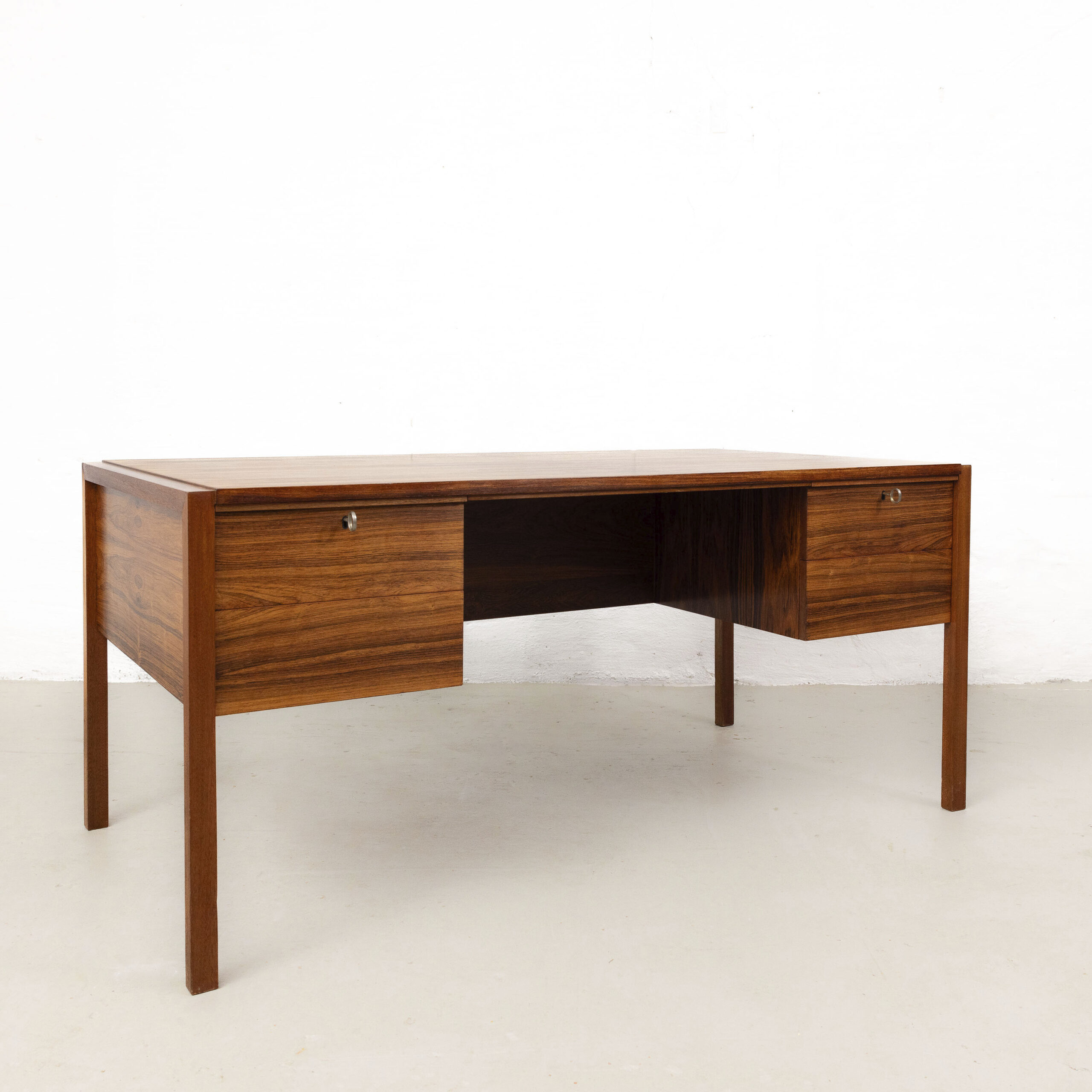 schreibtisch desk dewe palisander midmod midcentury furniture midcenturymodern einrichtung interieur mcm vintagefurniture magasin berlin 60er