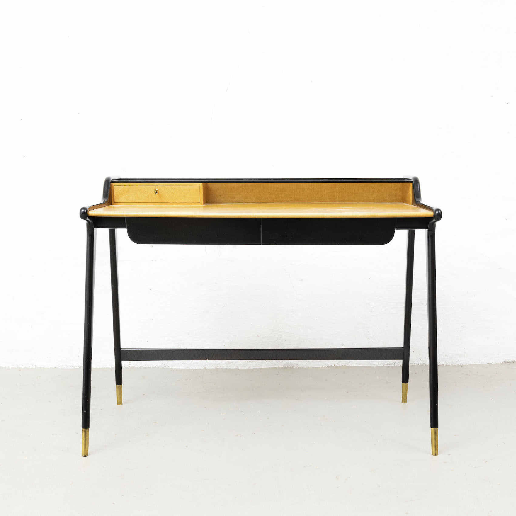 schreibtisch desk stotz vintage midmod midcentury furniture midcenturymodern einrichtung interieur mcm vintagefurniture magasin berlin 60er