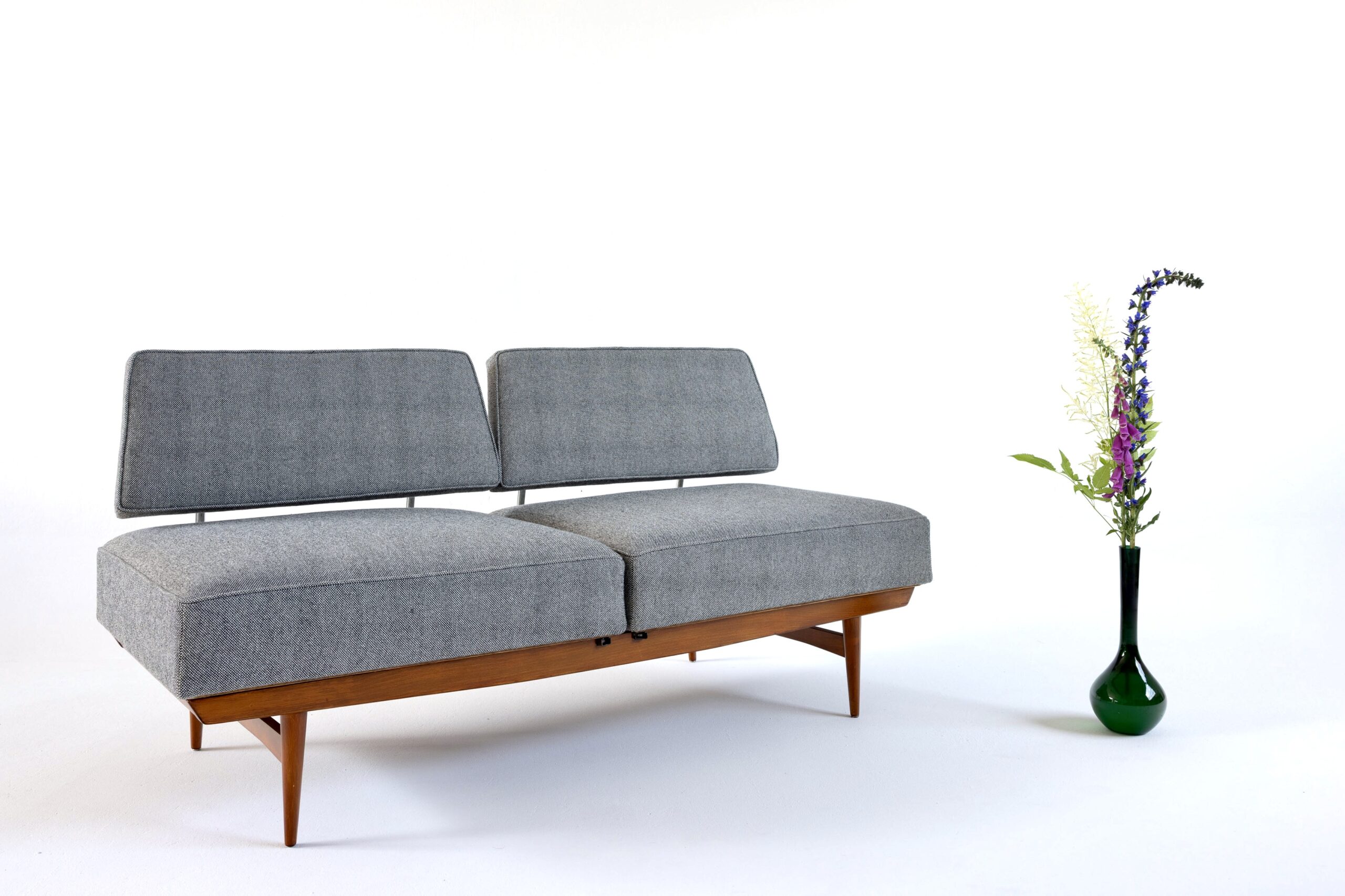 daybed stella knoll vintage midmod midcentury furniture midcenturymodern einrichtung interieur mcm vintagefurniture magasin berlin 60er 