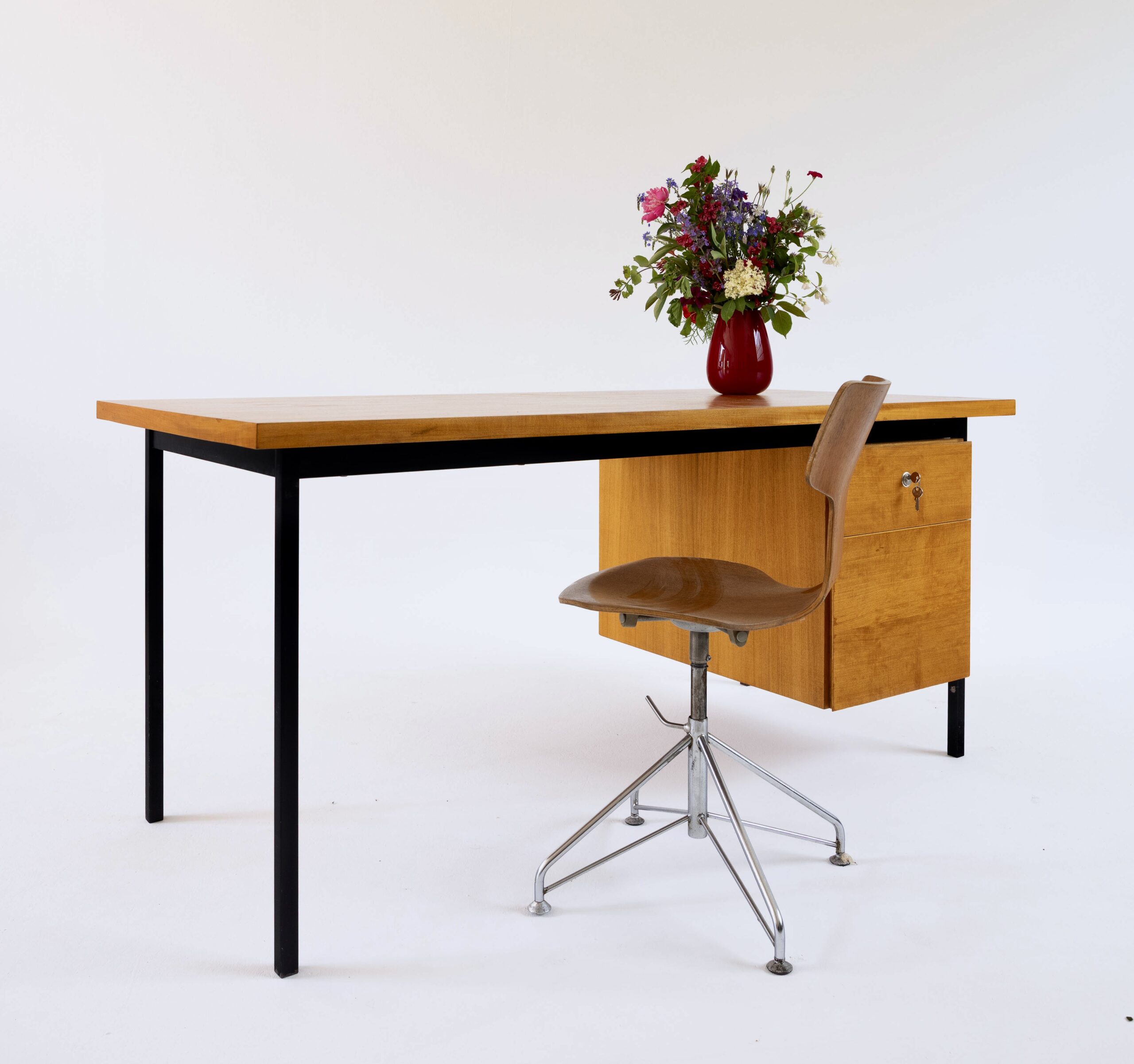desk teak knoll vintage midmod midcentury furniture midcenturymodern einrichtung interieur mcm vintagefurniture magasin berlin 60er 