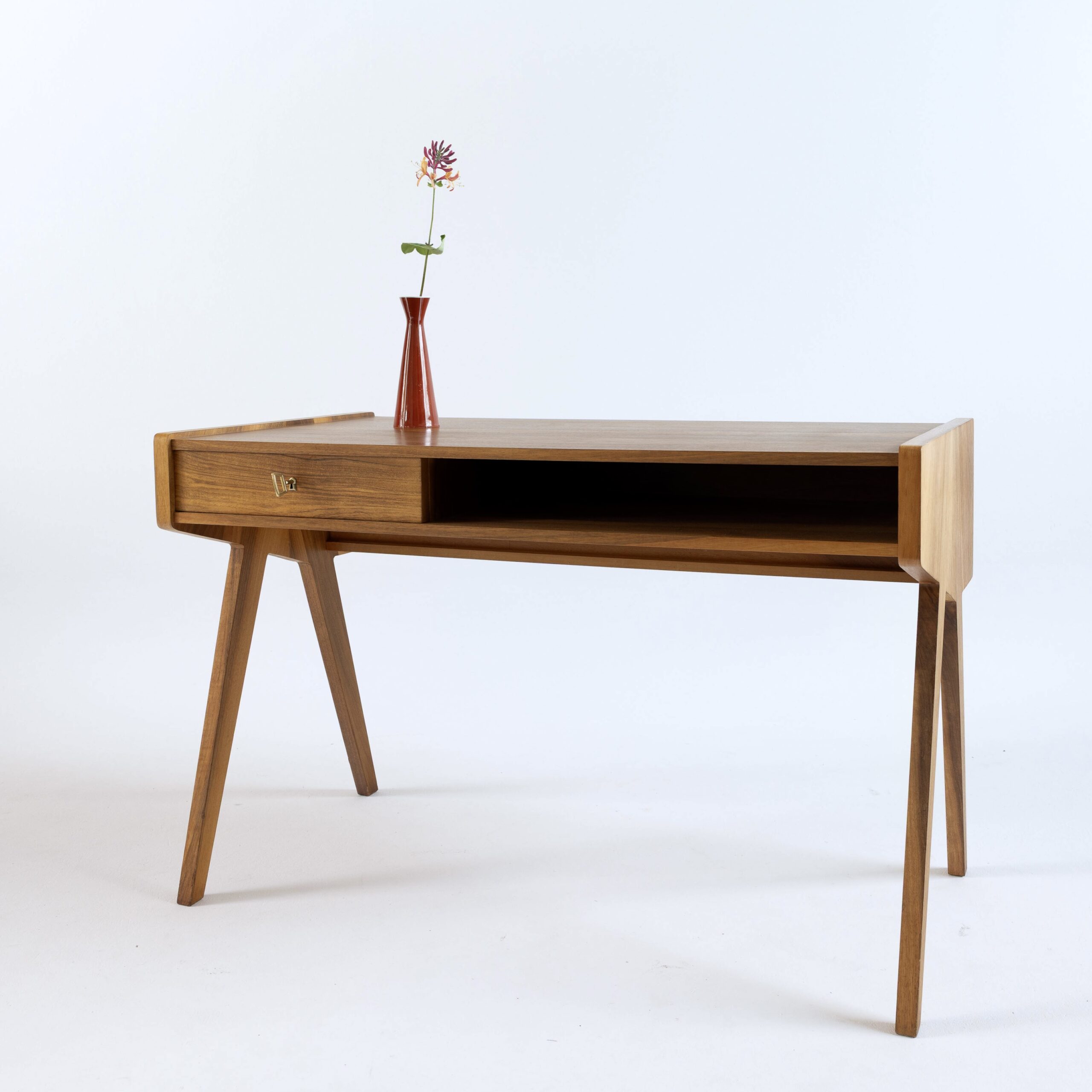 desk teak magg wk vintage midmod midcentury furniture midcenturymodern einrichtung interieur mcm vintagefurniture magasin berlin 60er 