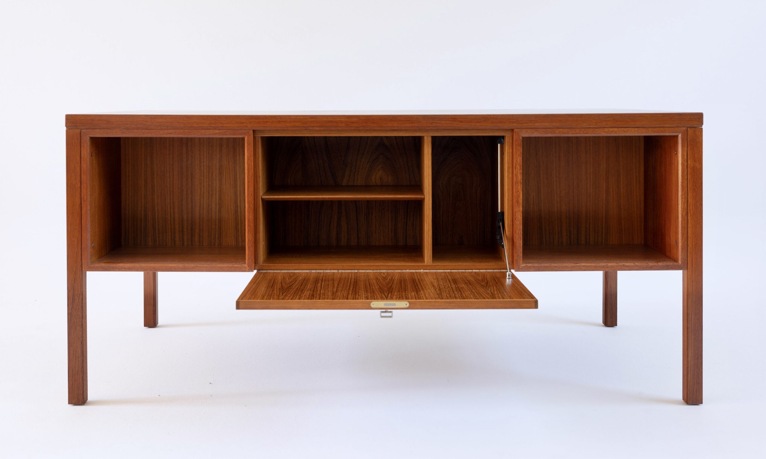 omann teak desk vintage midmod midcentury furniture midcenturymodern einrichtung interieur mcm vintagefurniture magasin berlin 60er 