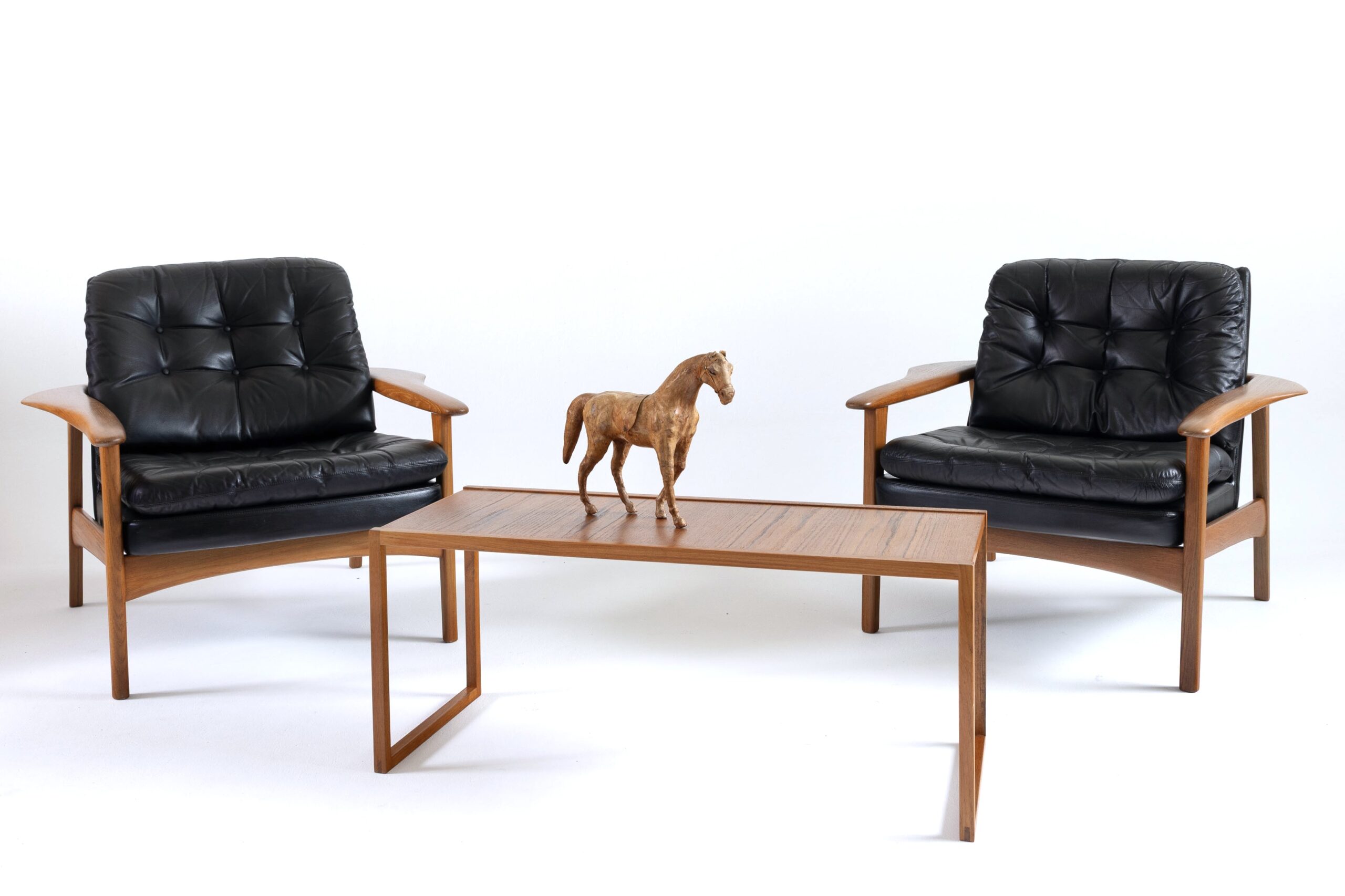 armchair leather teak vintage midmod midcentury furniture midcenturymodern einrichtung interieur mcm vintagefurniture magasin berlin 60er 