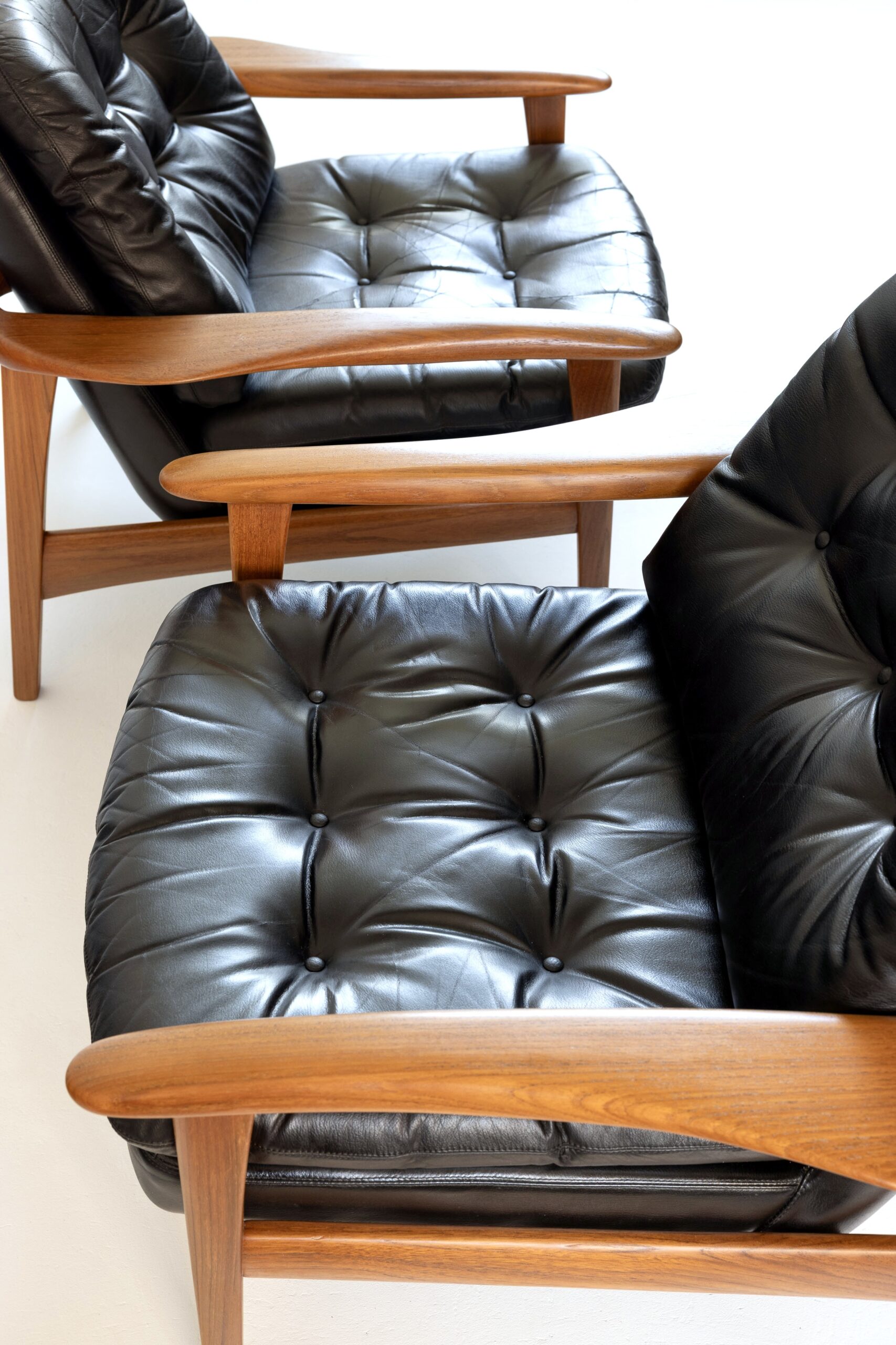 armchair leather teak vintage midmod midcentury furniture midcenturymodern einrichtung interieur mcm vintagefurniture magasin berlin 60er 