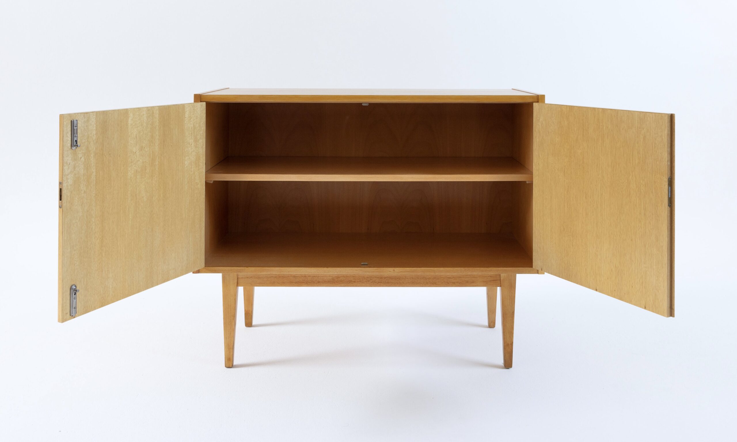 llerau ehrlich sideboard vintage midmod midcentury furniture midcenturymodern einrichtung interieur mcm vintagefurniture magasin berlin 60er