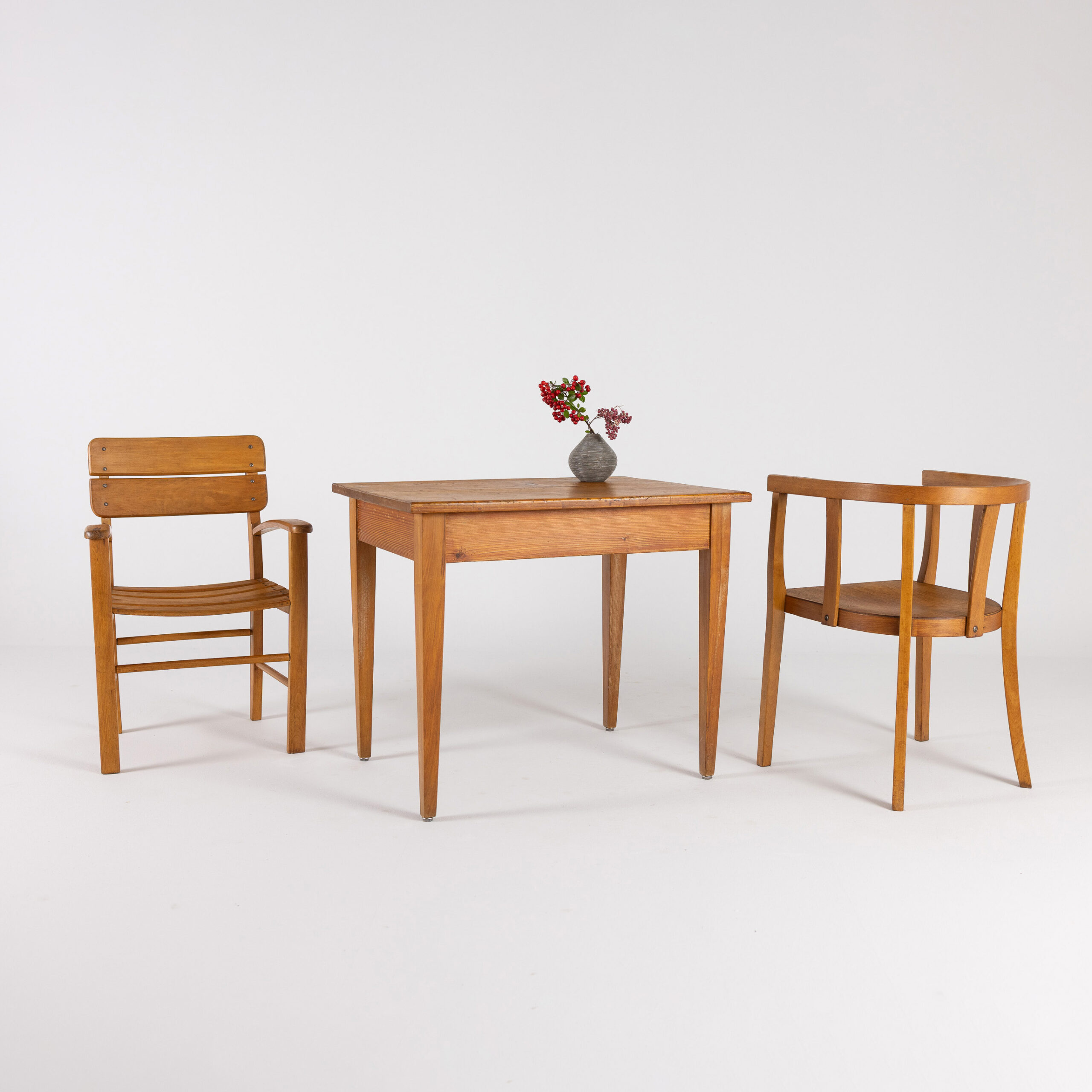 table chair kids vintage midmod midcentury furniture midcenturymodern interieur mcm vintagefurniture magasin