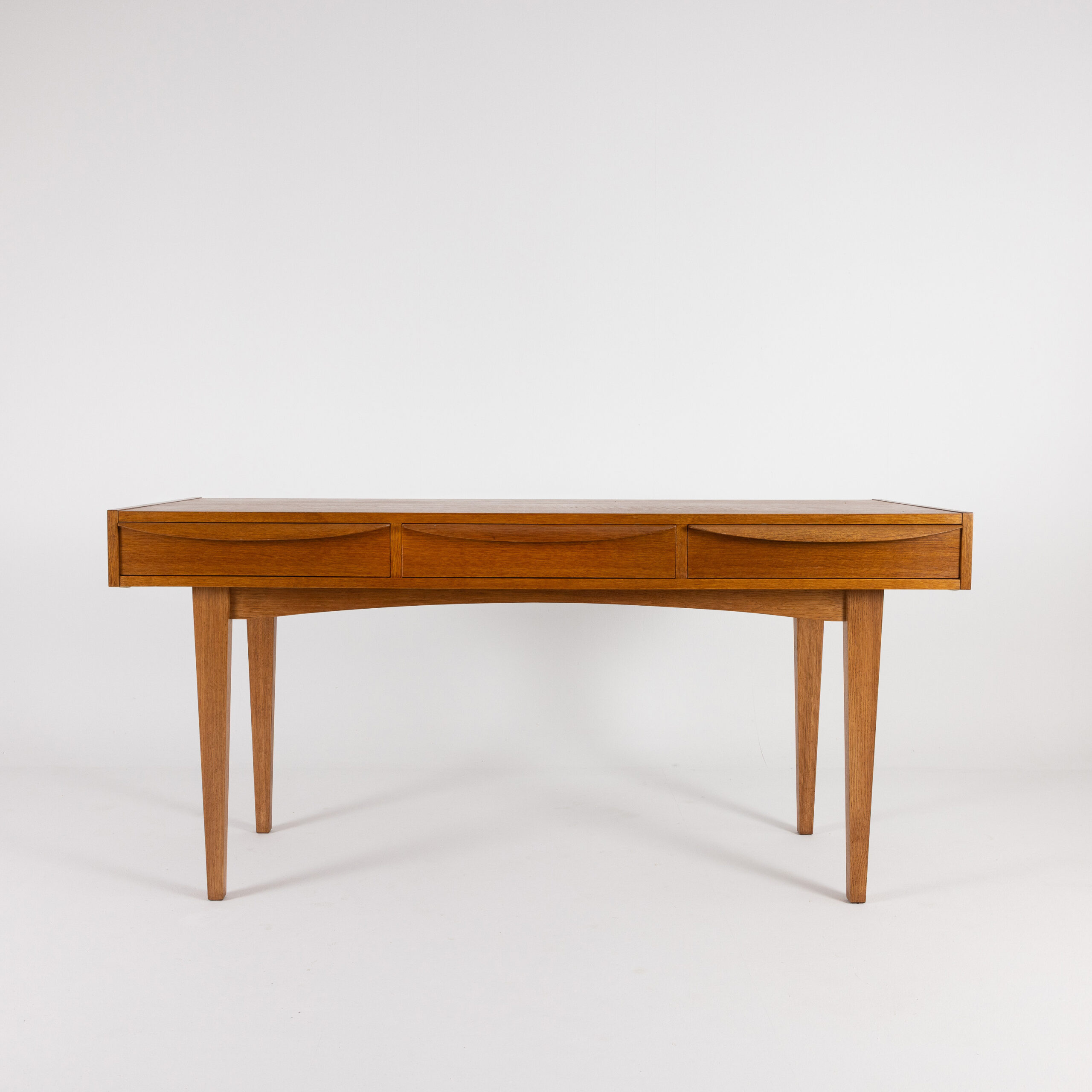 desk ehrlich hellerau 602 vintage midmod midcentury furniture midcenturymodern interieur mcm vintagefurniture magasin