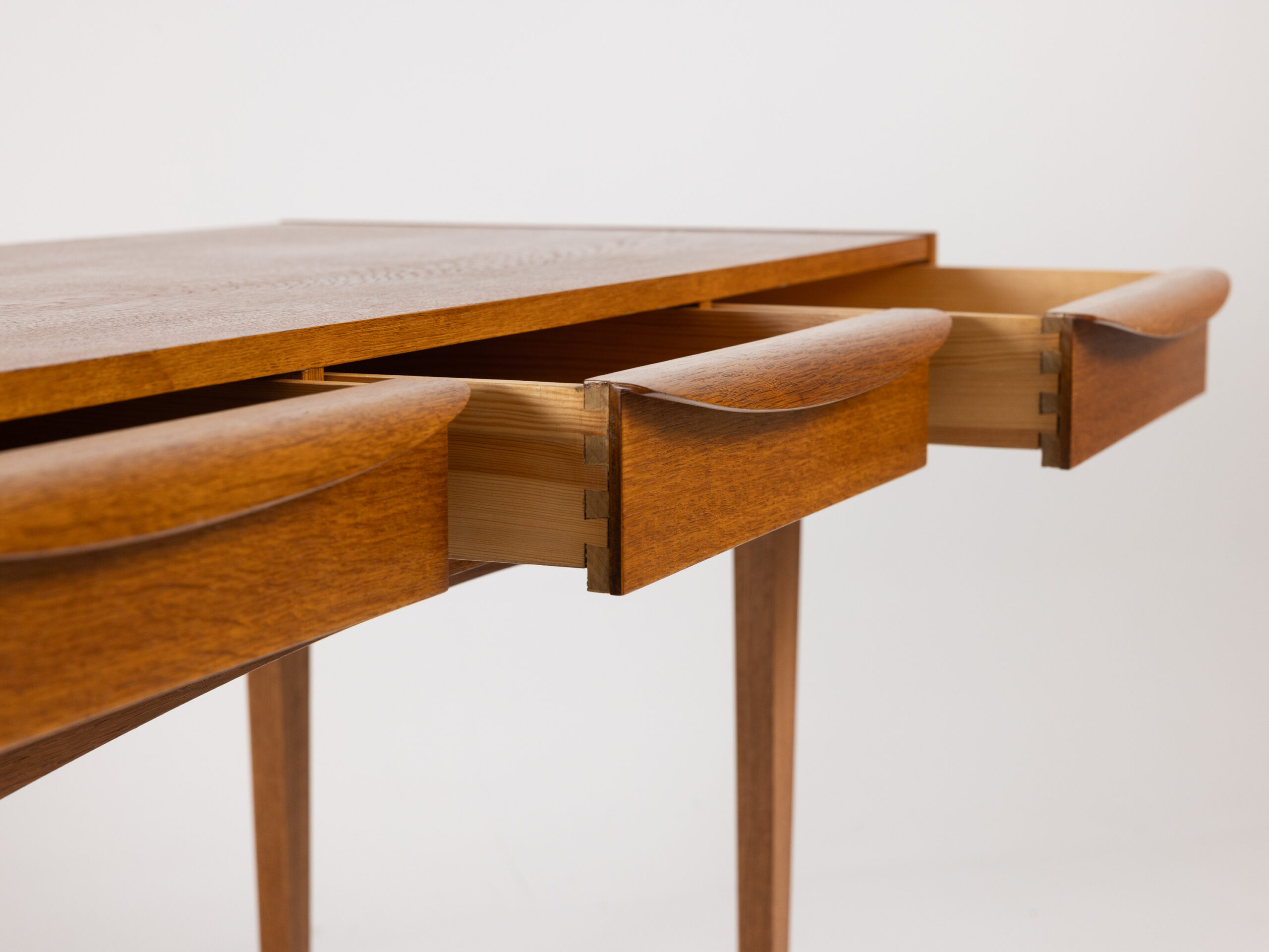 desk ehrlich hellerau 602 vintage midmod midcentury furniture midcenturymodern interieur mcm vintagefurniture magasin