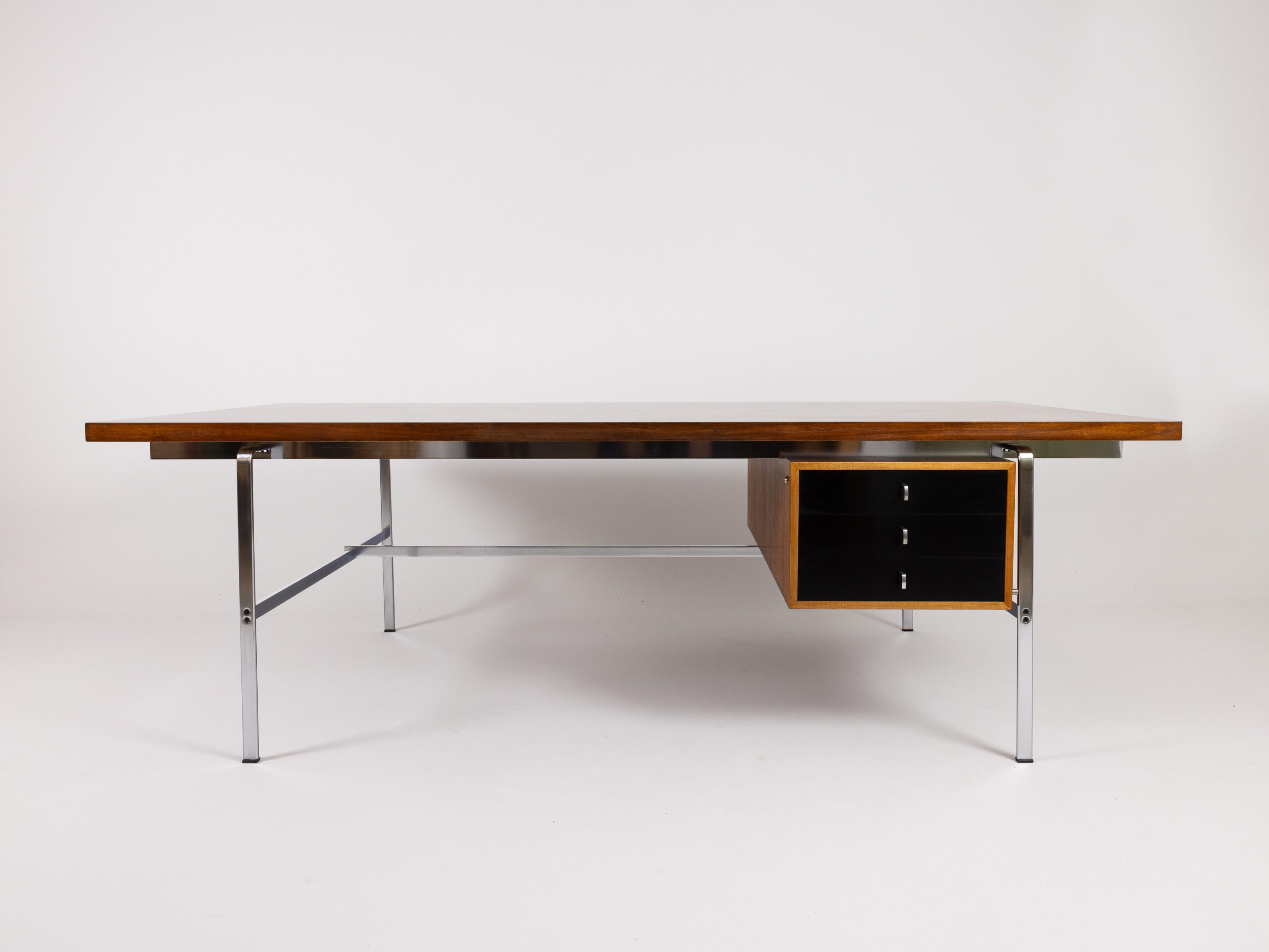 desk Fabricius Kastholm Kill vintage midmod midcentury furniture midcenturymodern interieur mcm vintagefurniture magasin