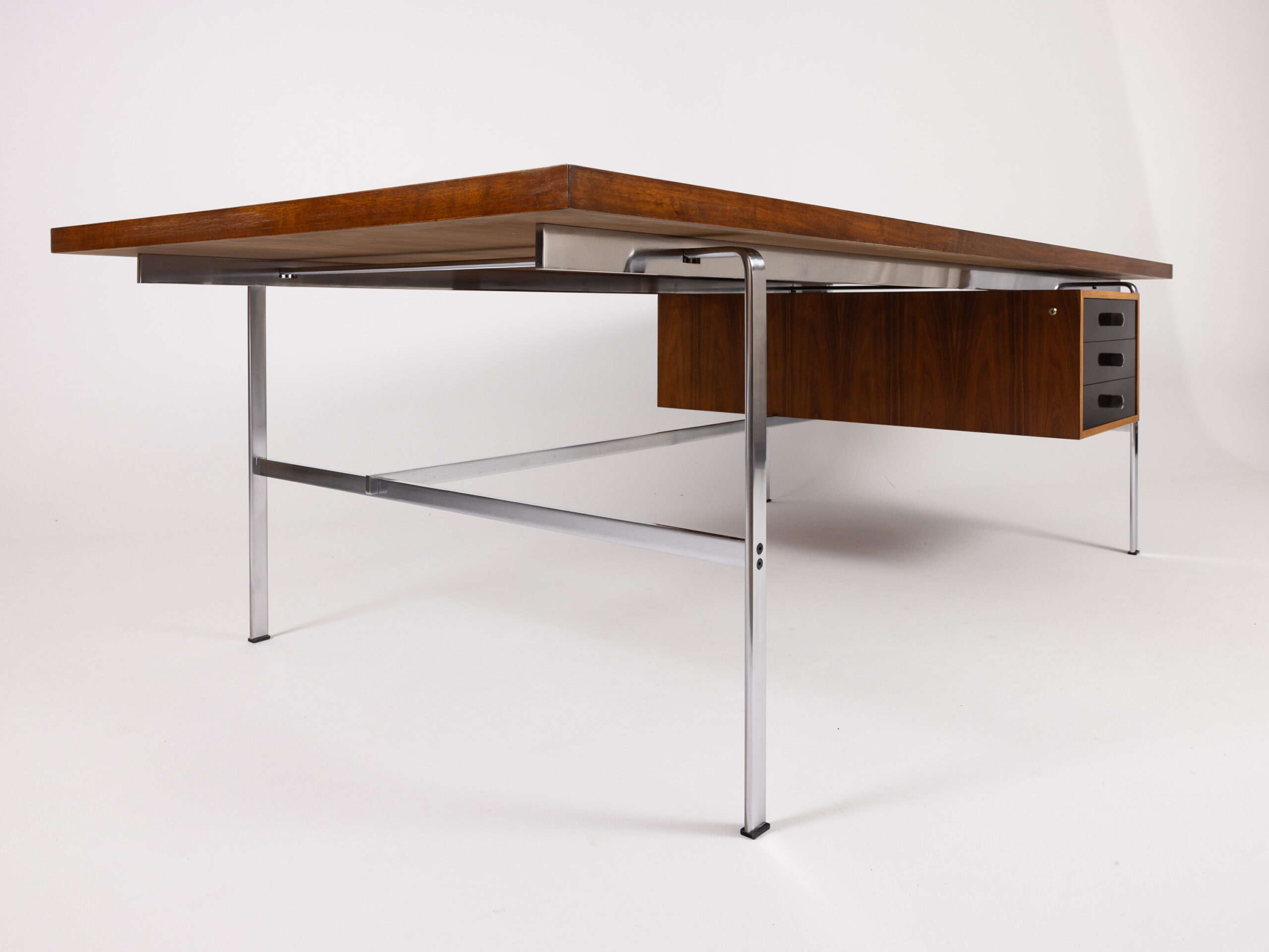 desk Fabricius Kastholm Kill vintage midmod midcentury furniture midcenturymodern interieur mcm vintagefurniture magasin
