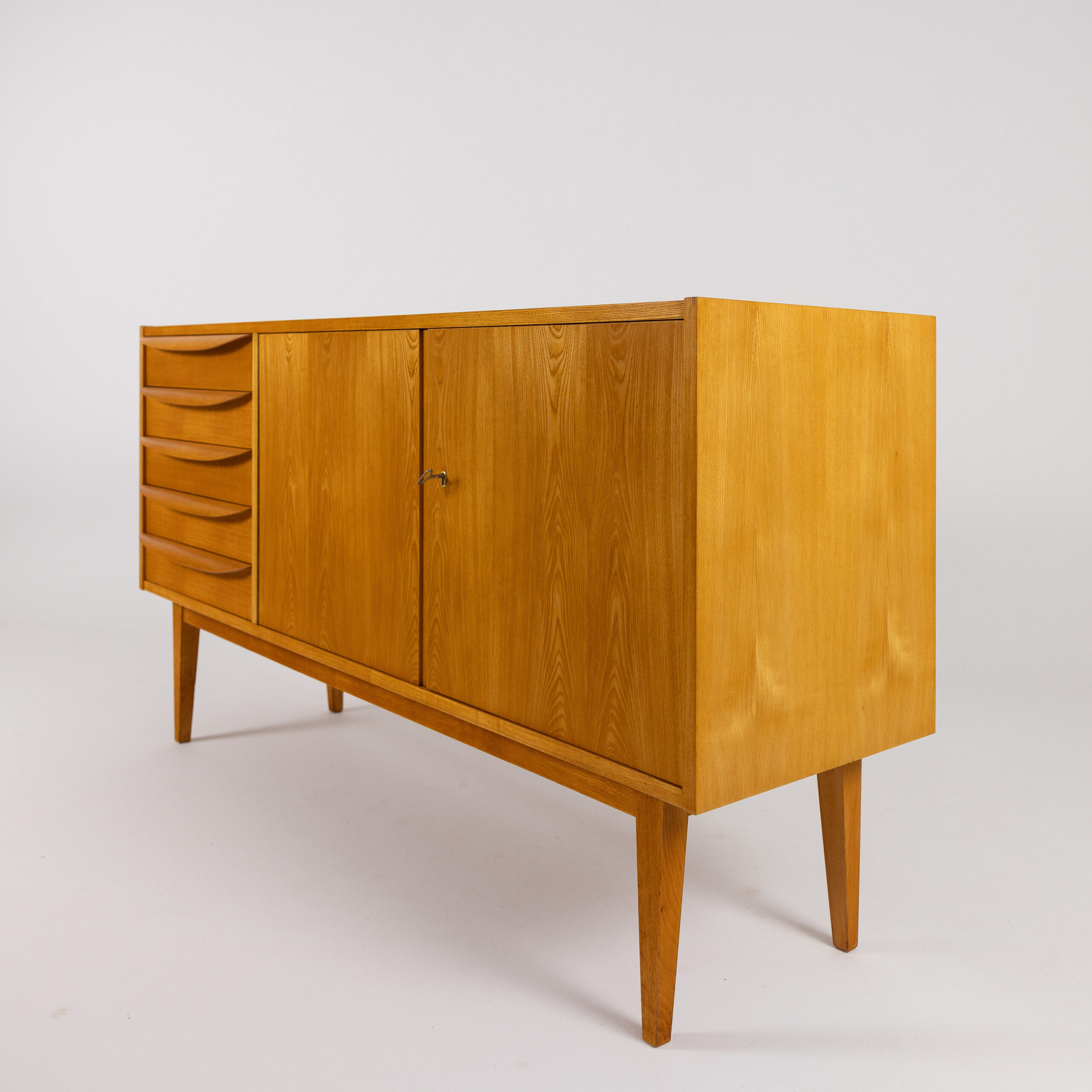 sideboard ehrlich hellerau 602 vintage midmod midcentury furniture midcenturymodern interieur mcm vintagefurniture magasin
